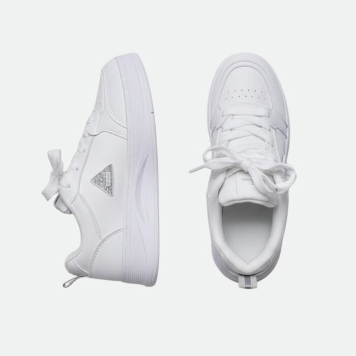 حذاء رياضي نسائي أبيض بتصميم عصري – راحة وأناقة يومية